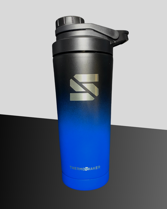 Shaker de couleur noir et bleu dégradé